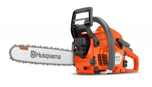 699